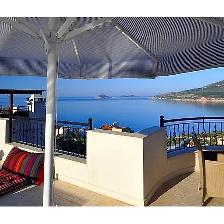 וילה Sleeps 12 Pool Air Con קלקן